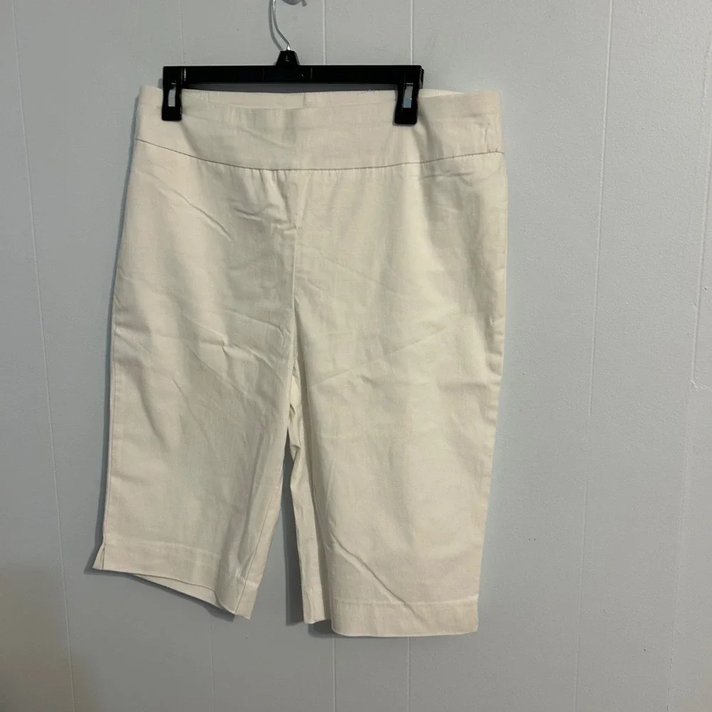 Grace‎ White Bermuda Shorts Womens 14 NWT Pull On Stretch Rayon Blend Side Slit